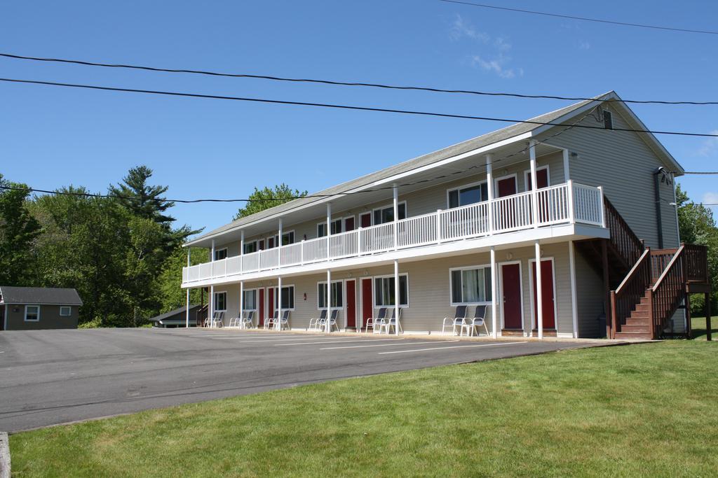Coast Village Inn And Cottages Wells Exterior photo